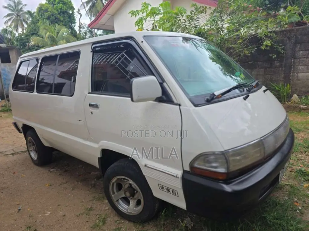 Toyota TownAce CR27 CR27 1992 Van (Used)