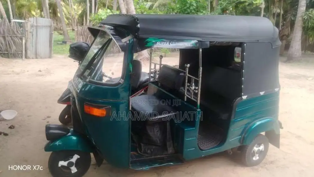 Bajaj RE 2 Stroke 1996 Three Wheel (Used)