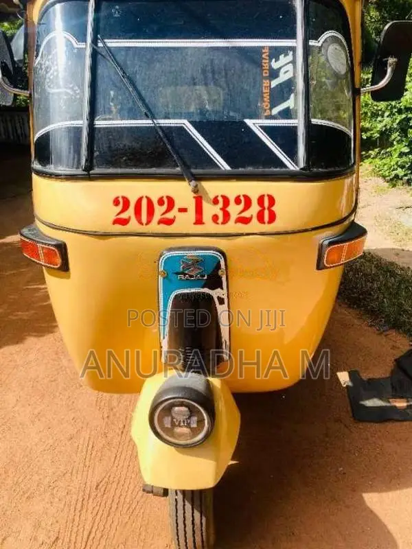 Bajaj RE 1999 Three Wheel (Used)