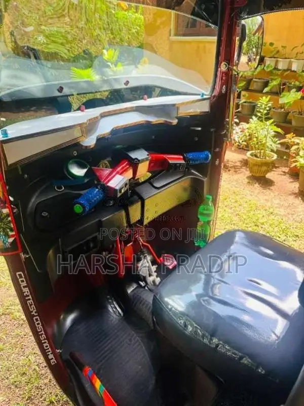 Bajaj RE 4 Stroke 2015 Three Wheel (Used)