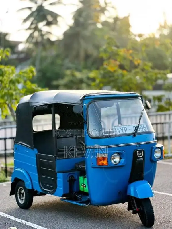 Bajaj RE 205 2011 Three Wheel (Used)