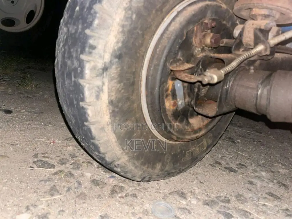 Bajaj RE 205 2011 Three Wheel (Used)