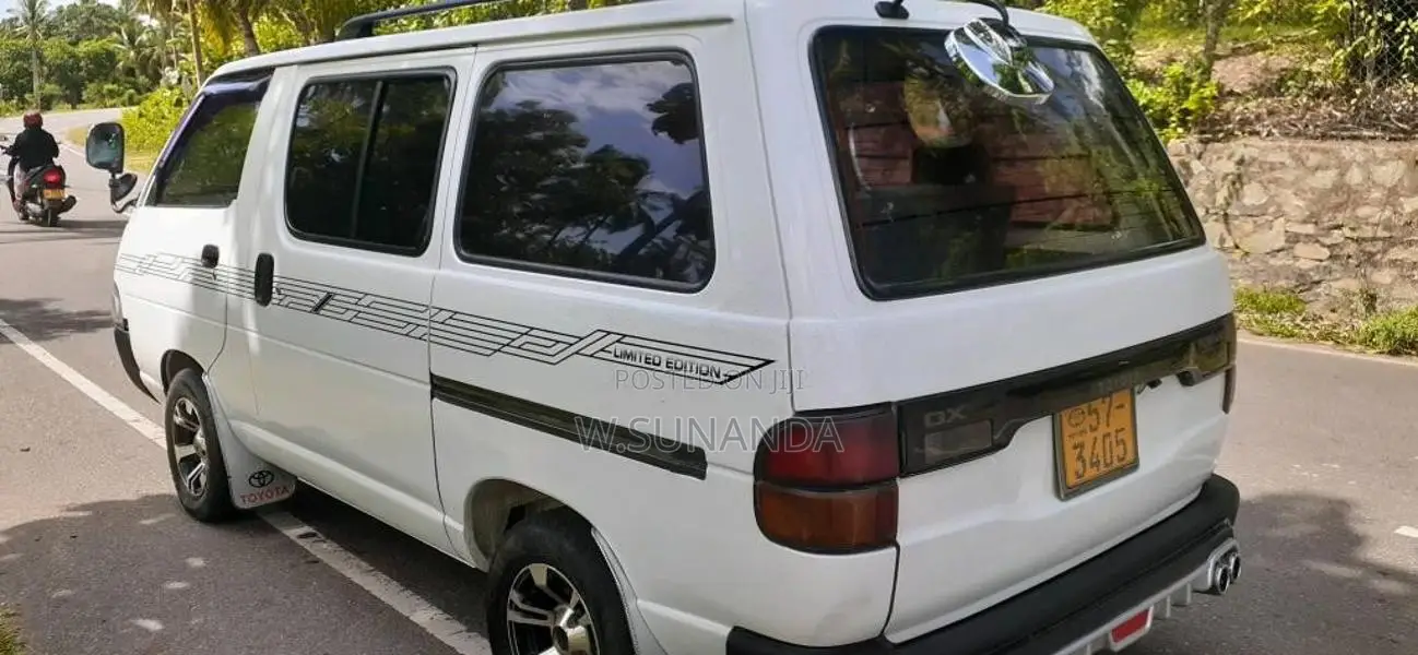 Toyota CR27 1993 Van (Used)