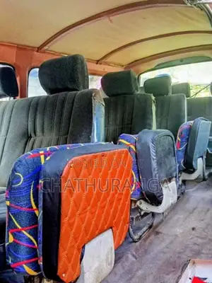 Nissan Vrg 1984 Van (Used)