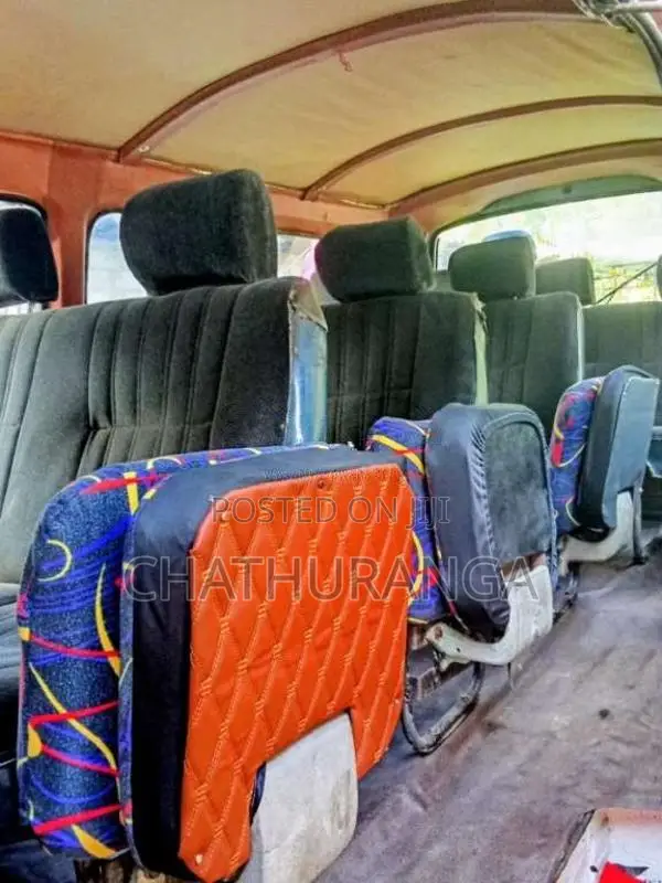Nissan Vrg 1984 Van (Used)