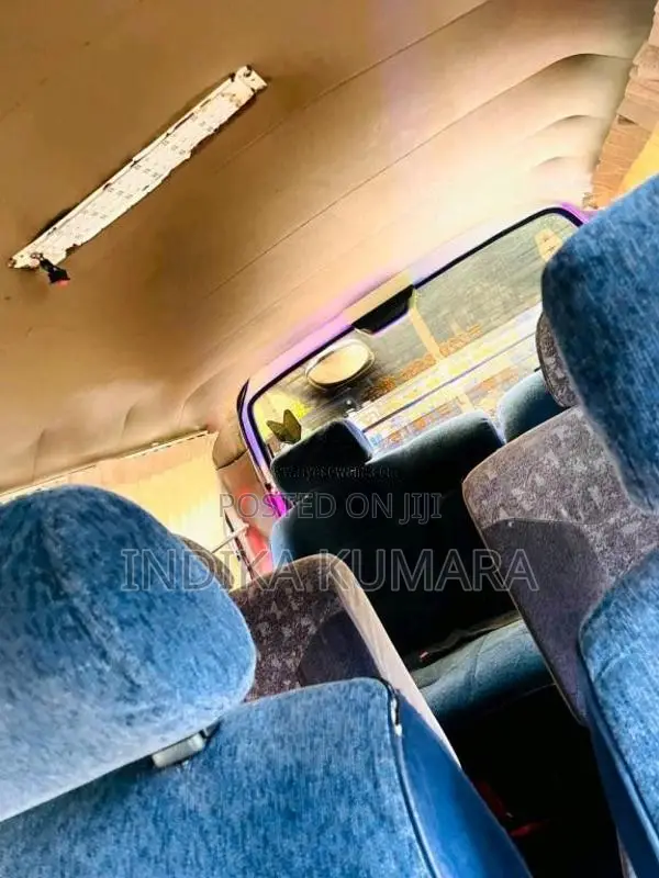 Nissan Caravan 1997 Van (Used)