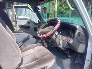 Nissan Caravan 1997 Van (Used)