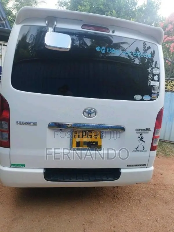 Toyota KDH Super GL Tyepe 2013 Van (Used)