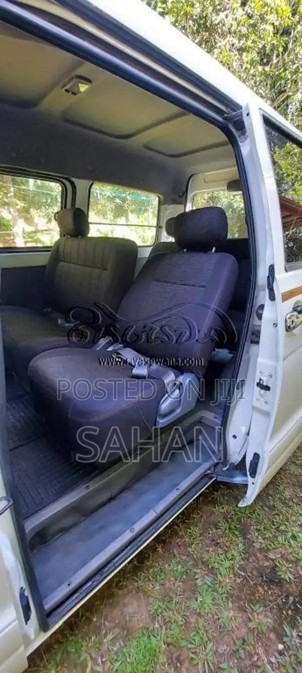 Toyota CR41 1998 Van (Used)