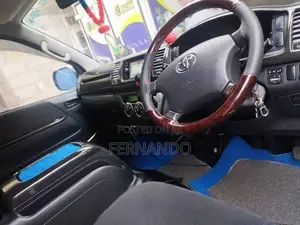 Toyota KDH Super GL Tyepe 2013 Van (Used)