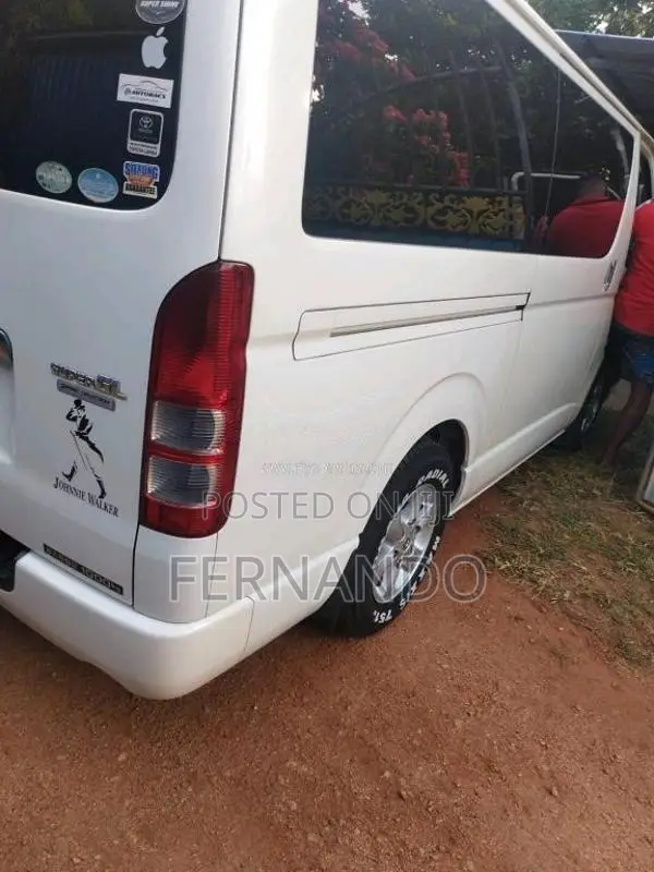 Toyota KDH Super GL Tyepe 2013 Van (Used)