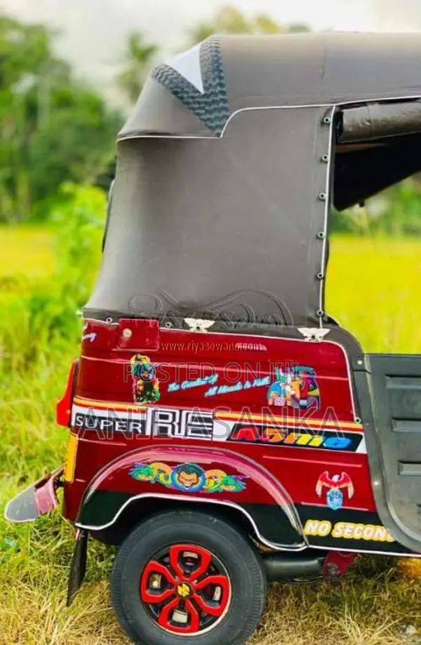 Bajaj RE 2015 Three Wheel (Used)