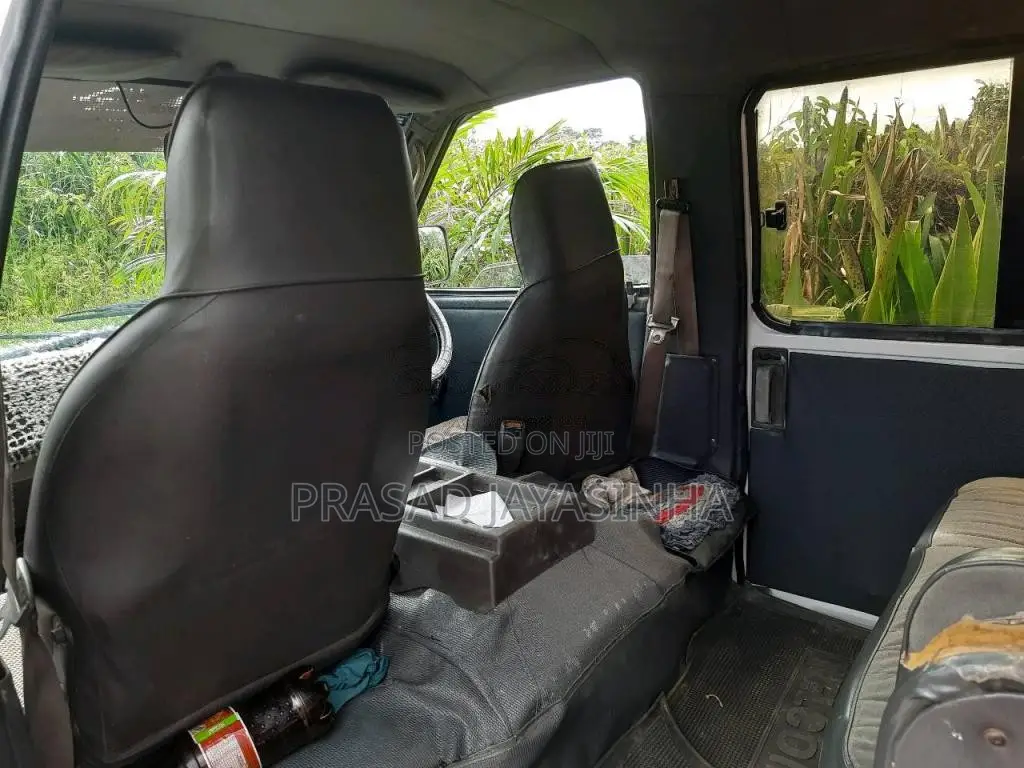 Nissan Vanette 1991 Van (Used)
