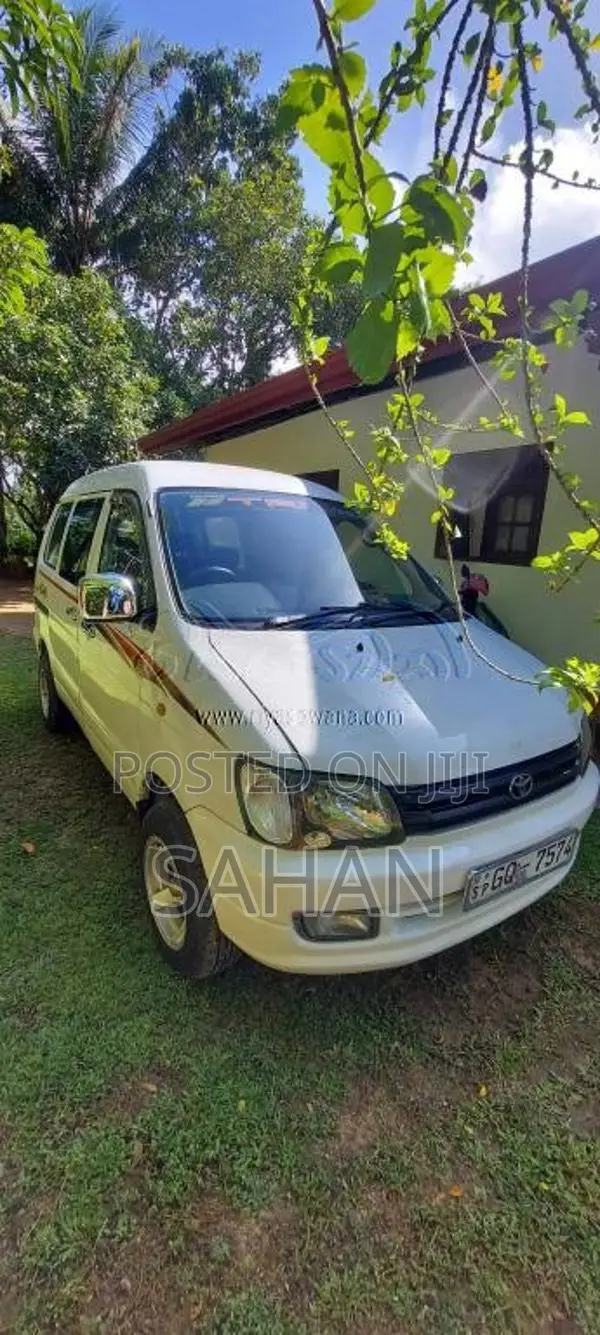 Toyota CR41 1998 Van (Used)