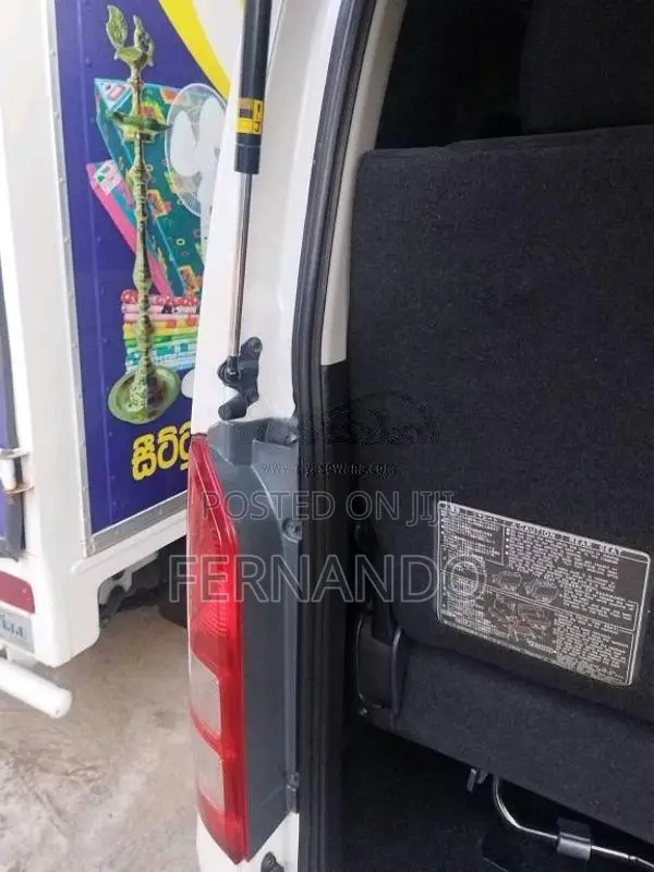 Toyota KDH Super GL Tyepe 2013 Van (Used)