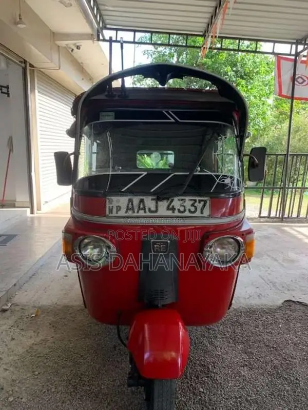 Bajaj 4 Stroke 2012 Three Wheel (Used)