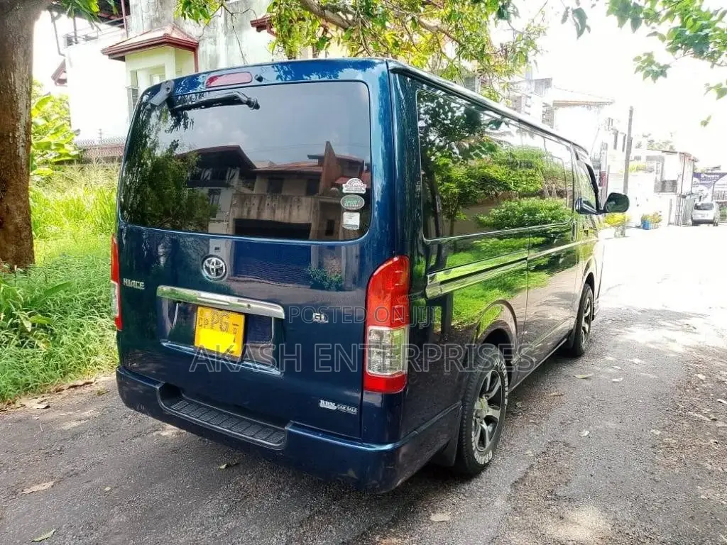 Toyota KDH 2015 Van (Used)