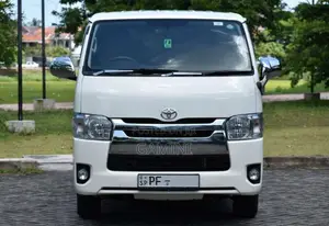 Toyota KDH 205 GL 2007 Van (Used)