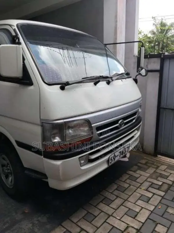 Toyota Dolphin119 1992 Van (Used)