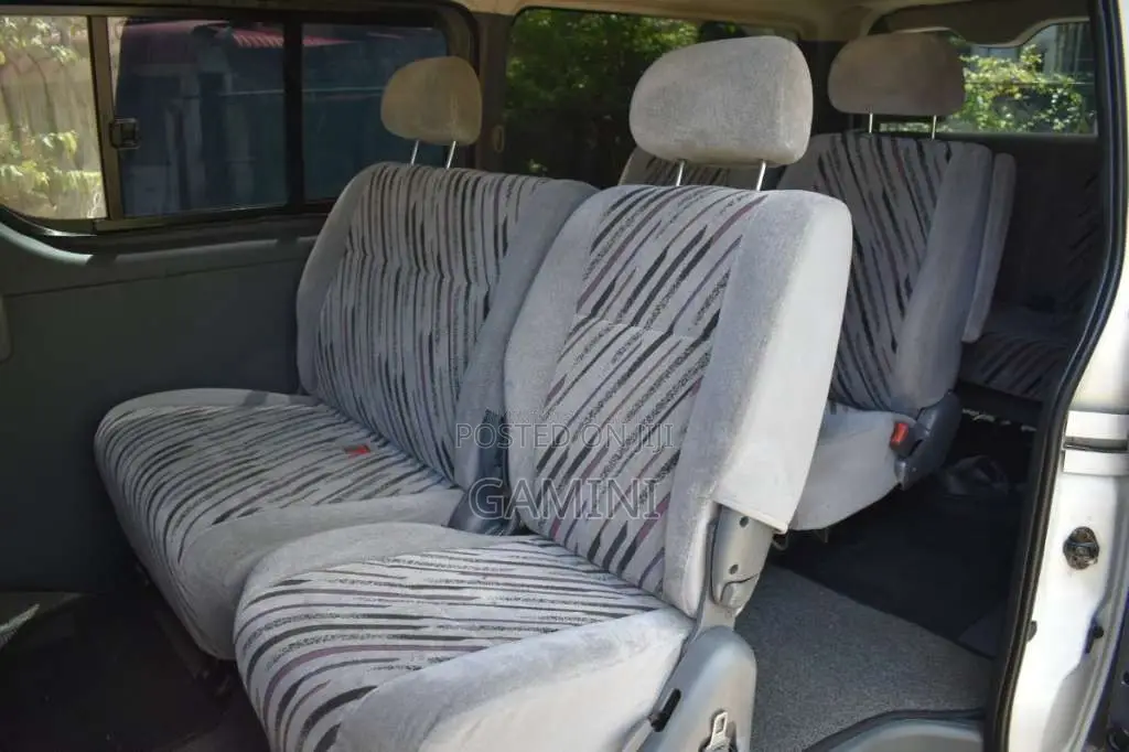 Toyota KDH 205 GL 2007 Van (Used)