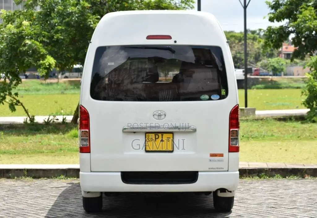 Toyota KDH 201 GL 2014 Van (Used)