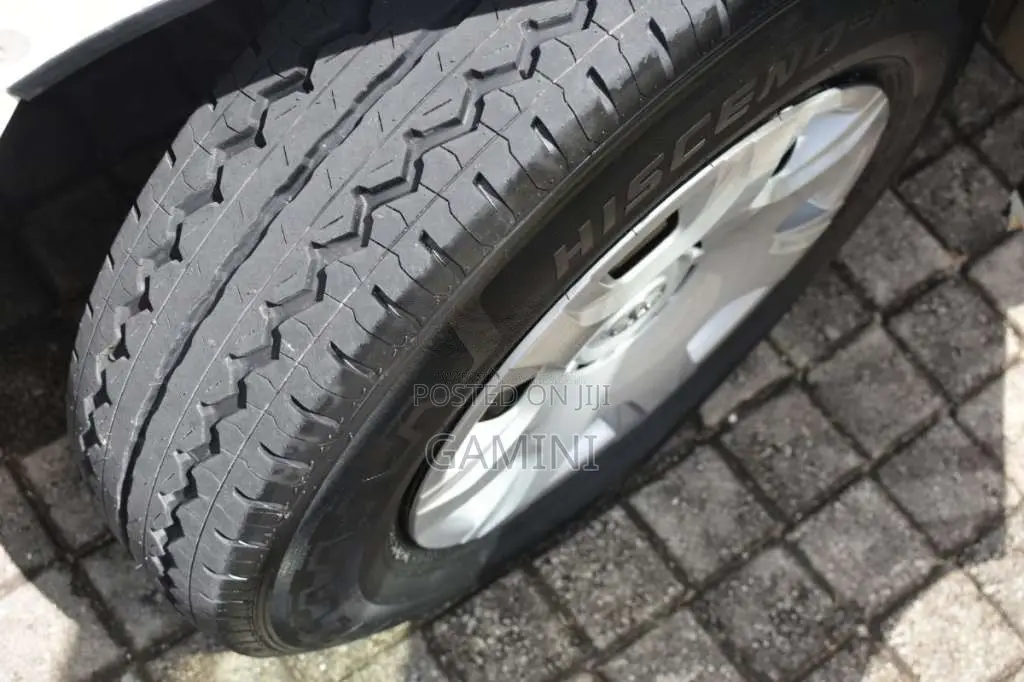 Toyota KDH 201 GL 2014 Van (Used)