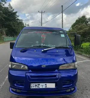 Hyundai H100 2000 Van (Used)