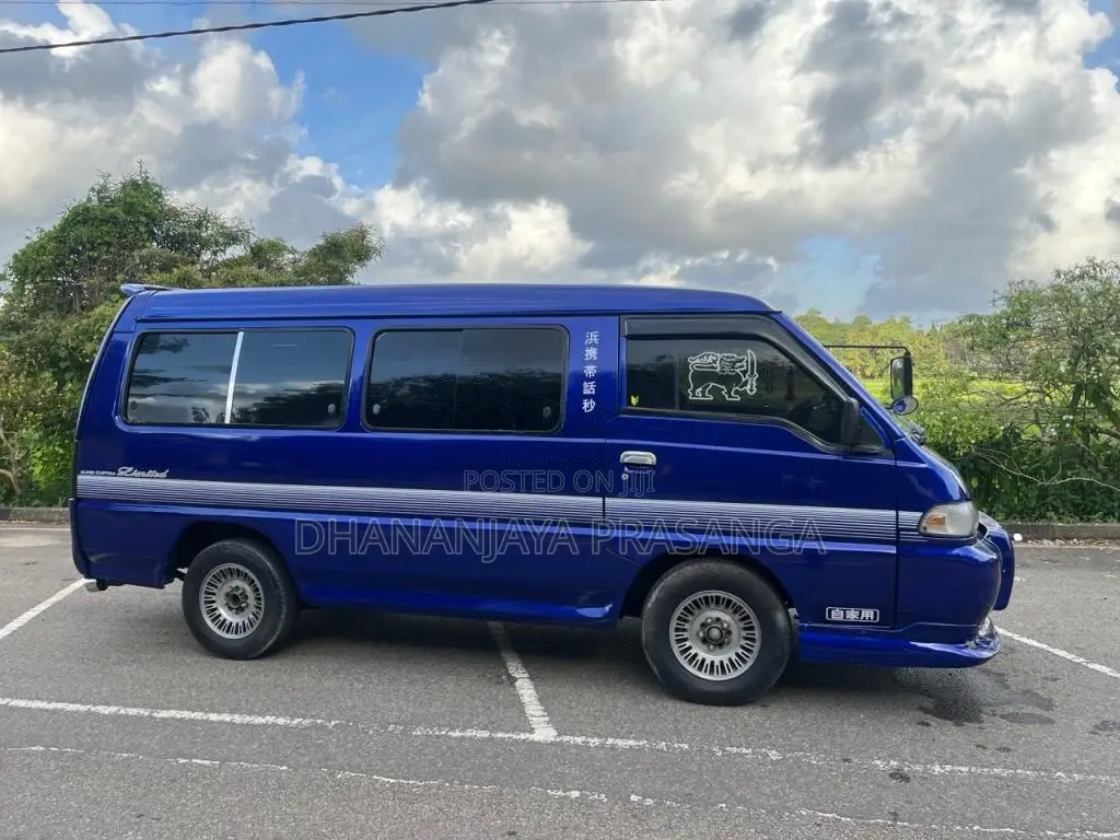 Hyundai H100 2000 Van (Used)
