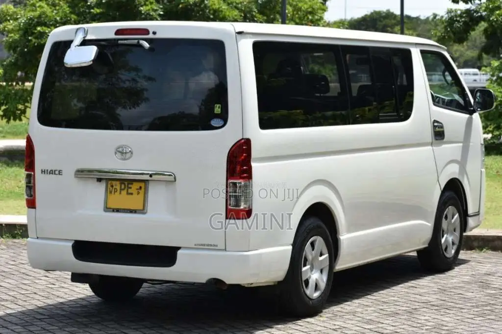Toyota TRH GL 2007 Van (Used)