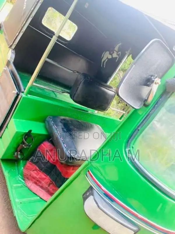 Bajaj RE 1999 Three Wheel (Used)