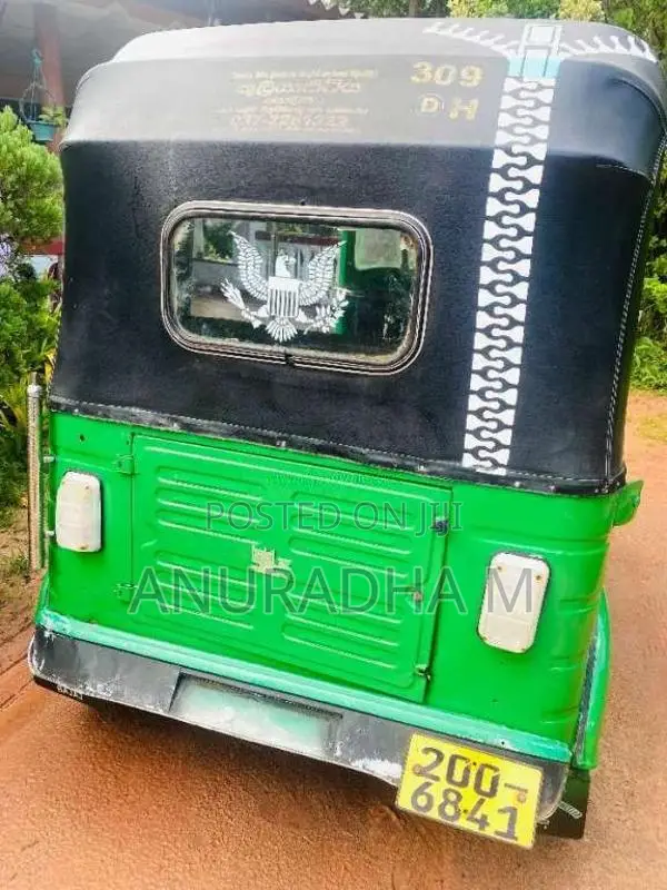Bajaj RE 1999 Three Wheel (Used)