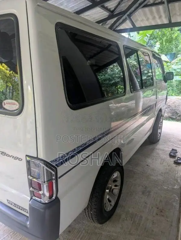 Mazda Bongo 1998 Van (Used)