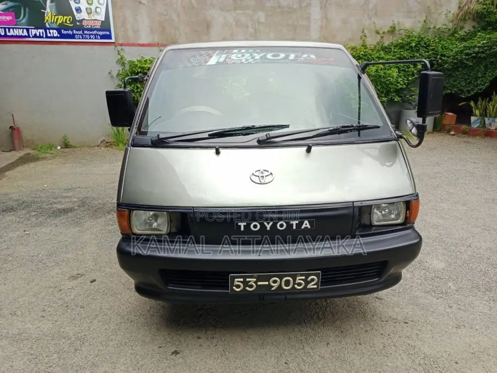 Toyota CR27 1989 Van (Used)