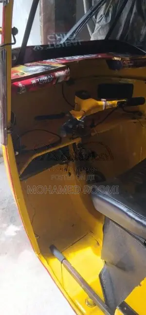 Bajaj RE 1990 Three Wheel (Used)