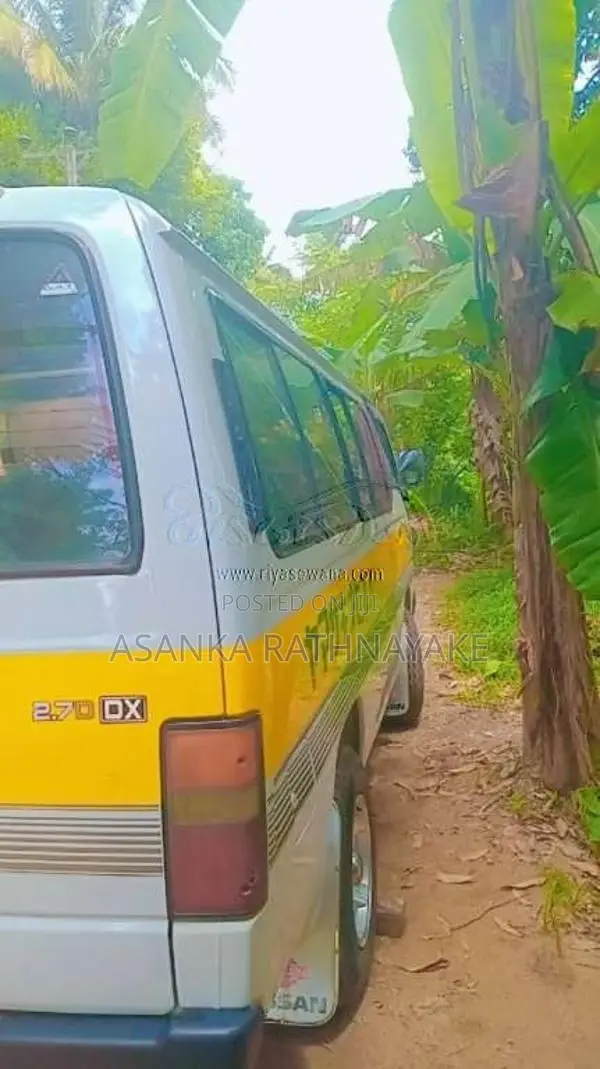 Nissan Caravan 1995 Van (Used)