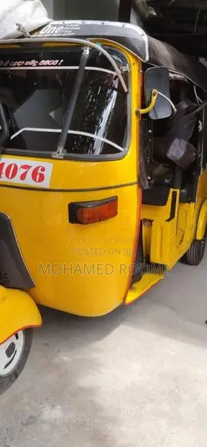 Bajaj RE 1990 Three Wheel (Used)