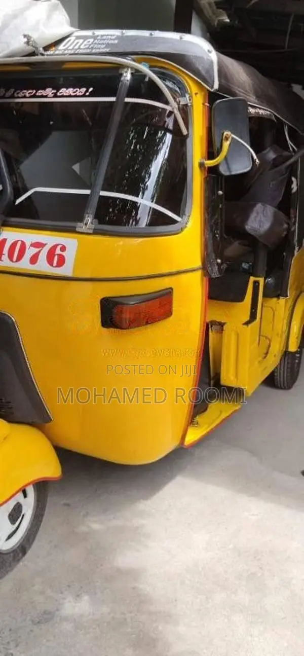 Bajaj RE 1990 Three Wheel (Used)