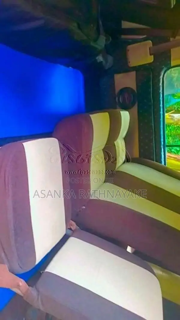 Nissan Caravan 1995 Van (Used)