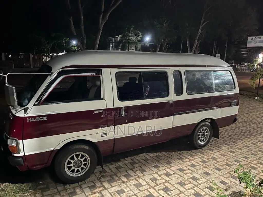 Toyota Dolphin Lh30 Lh40 1985 Van (Used)