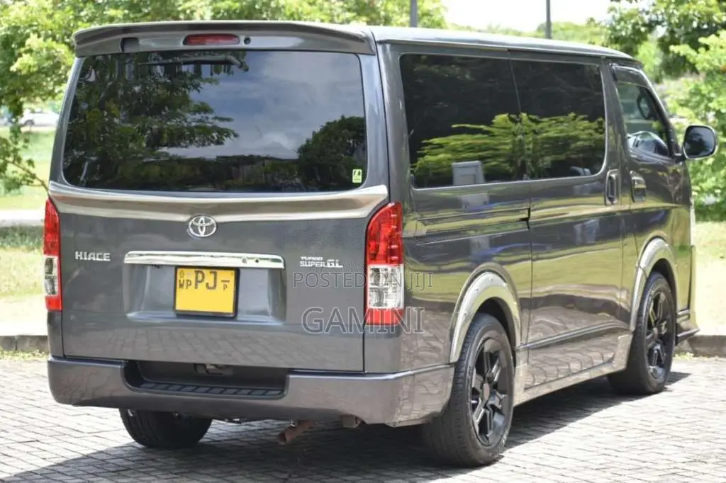 Toyota KDH TRH Dark Prime 2015 Van (Used)