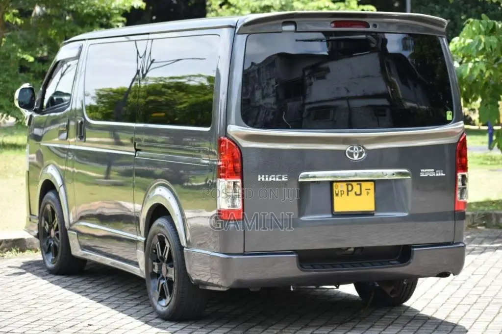 Toyota KDH TRH Dark Prime 2015 Van (Used)