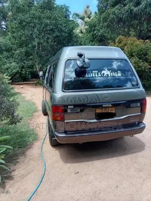 Toyota TownAce 1992 Van (Used)