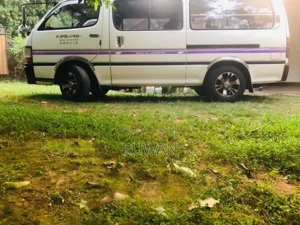 Toyota HIACE 1997 Van (Used)