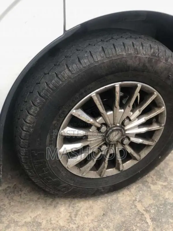 Suzuki Every 2015 Van (Used)