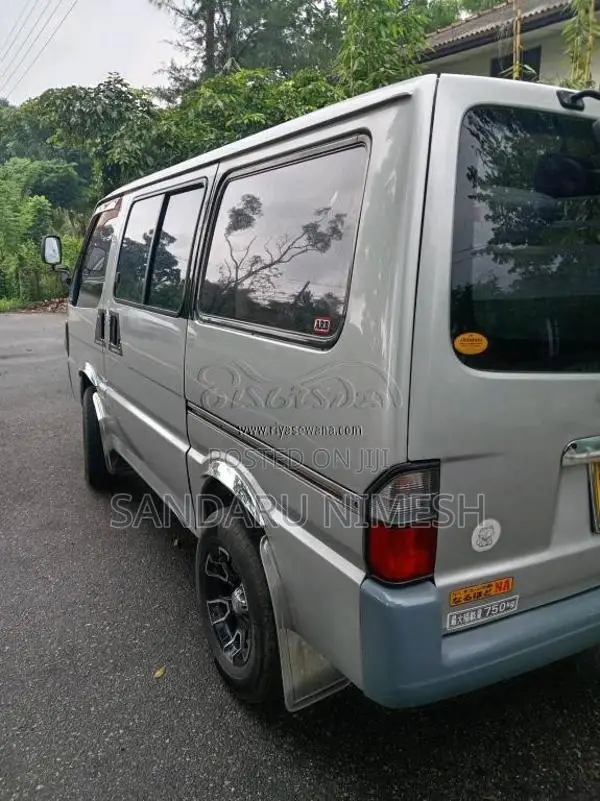 Nissan Vanette 2004 Van (Used)