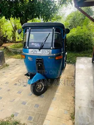 Bajaj 4 Stroke 2008 Three Wheel (Used)