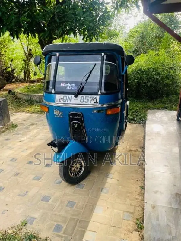 Bajaj 4 Stroke 2008 Three Wheel (Used)