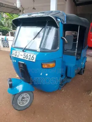 Bajaj 4 Stroke 2007 Three Wheel (Used)