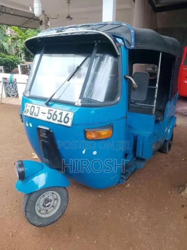 Bajaj 4 Stroke 2007 Three Wheel (Used)
