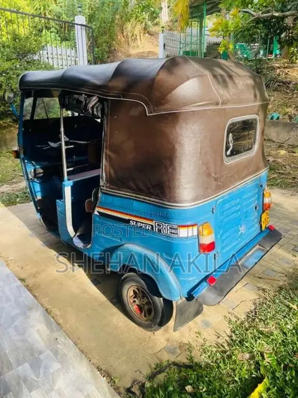 Bajaj 4 Stroke 2008 Three Wheel (Used)